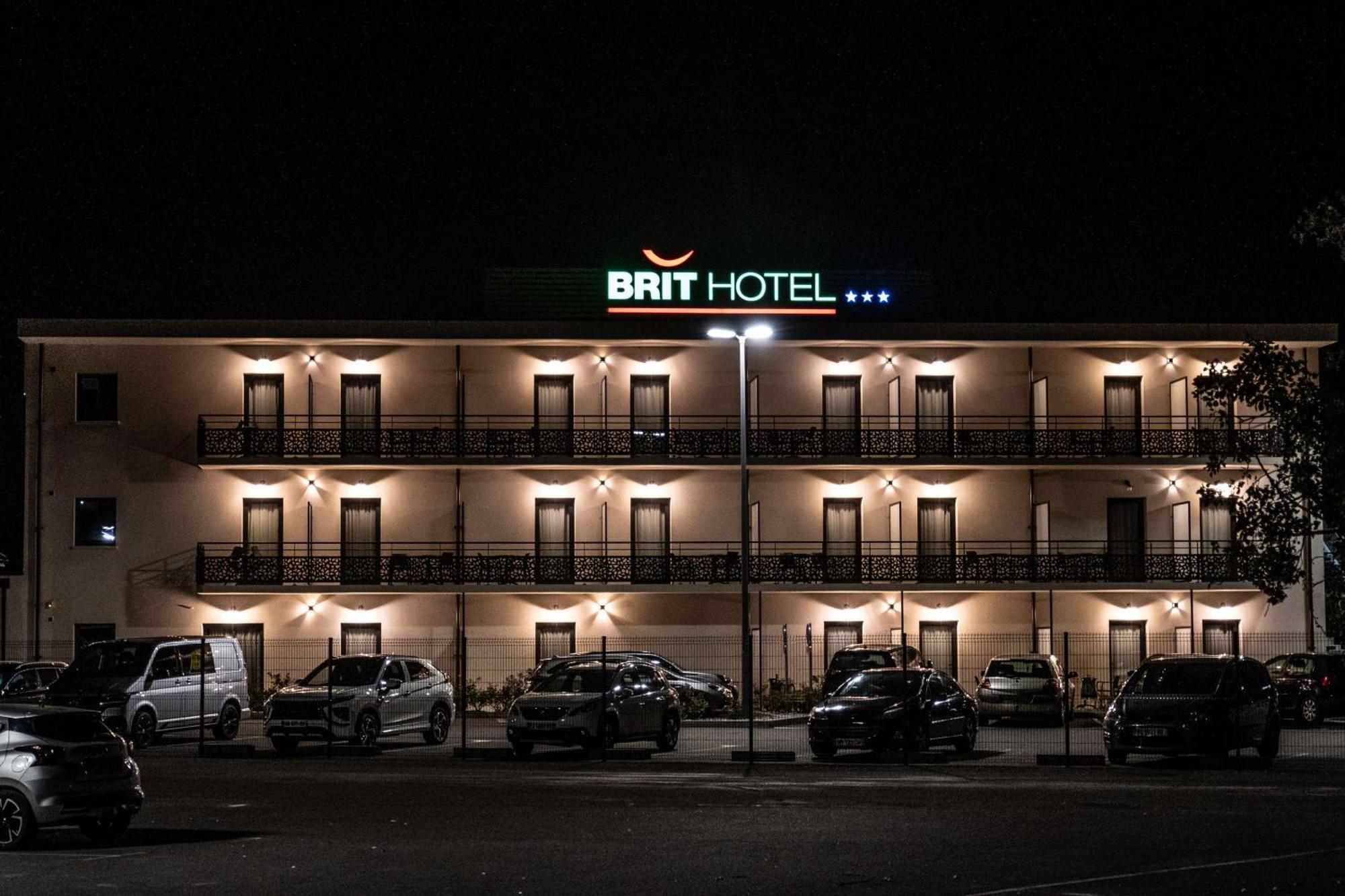 Brit Hotel Privilege Figeac Exterior photo